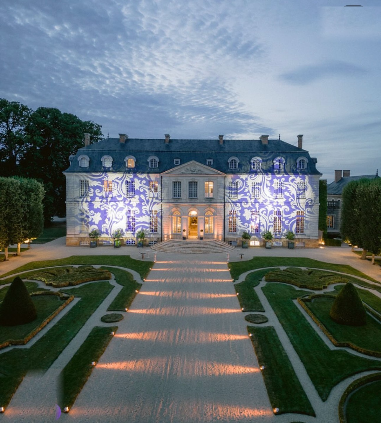 Château de Grand-Lucé at dusk